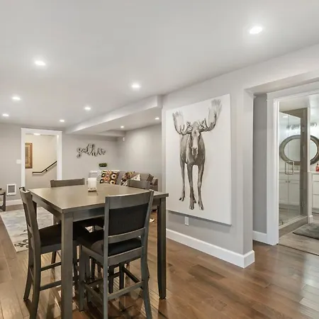 Lakeview Luxury
